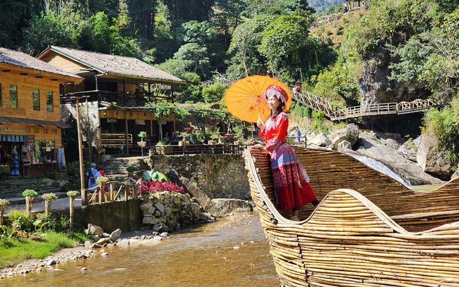 3 Weeks Vietnam Itinerary - cat cat village